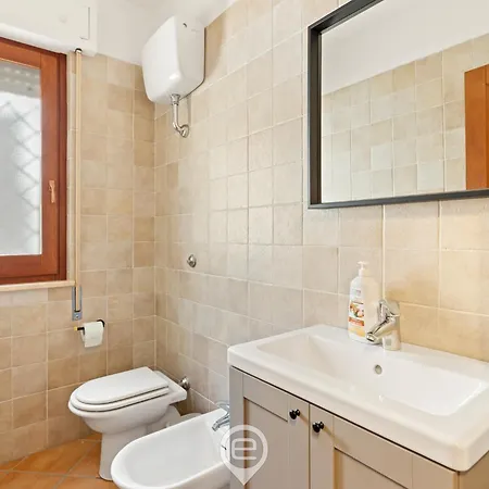 Seabreeze Retreat Apartment